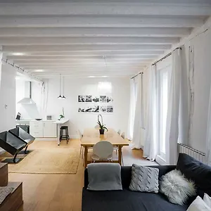 Minimalista En El Corazón De Bilbao