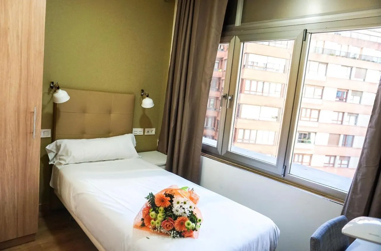 Hotel Lidar Bilbao 2*,